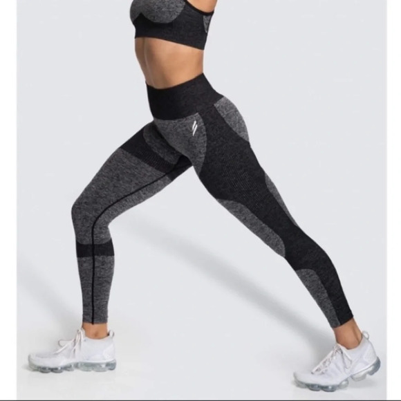 Do You Even Ribbed Impact Seamless Leggings - Picture 8 of 8